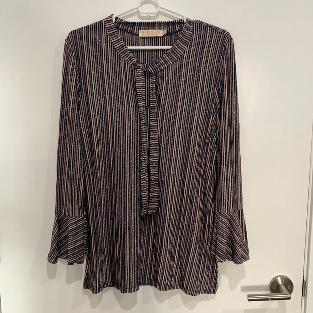 Sparkly flowing 70’s top :)